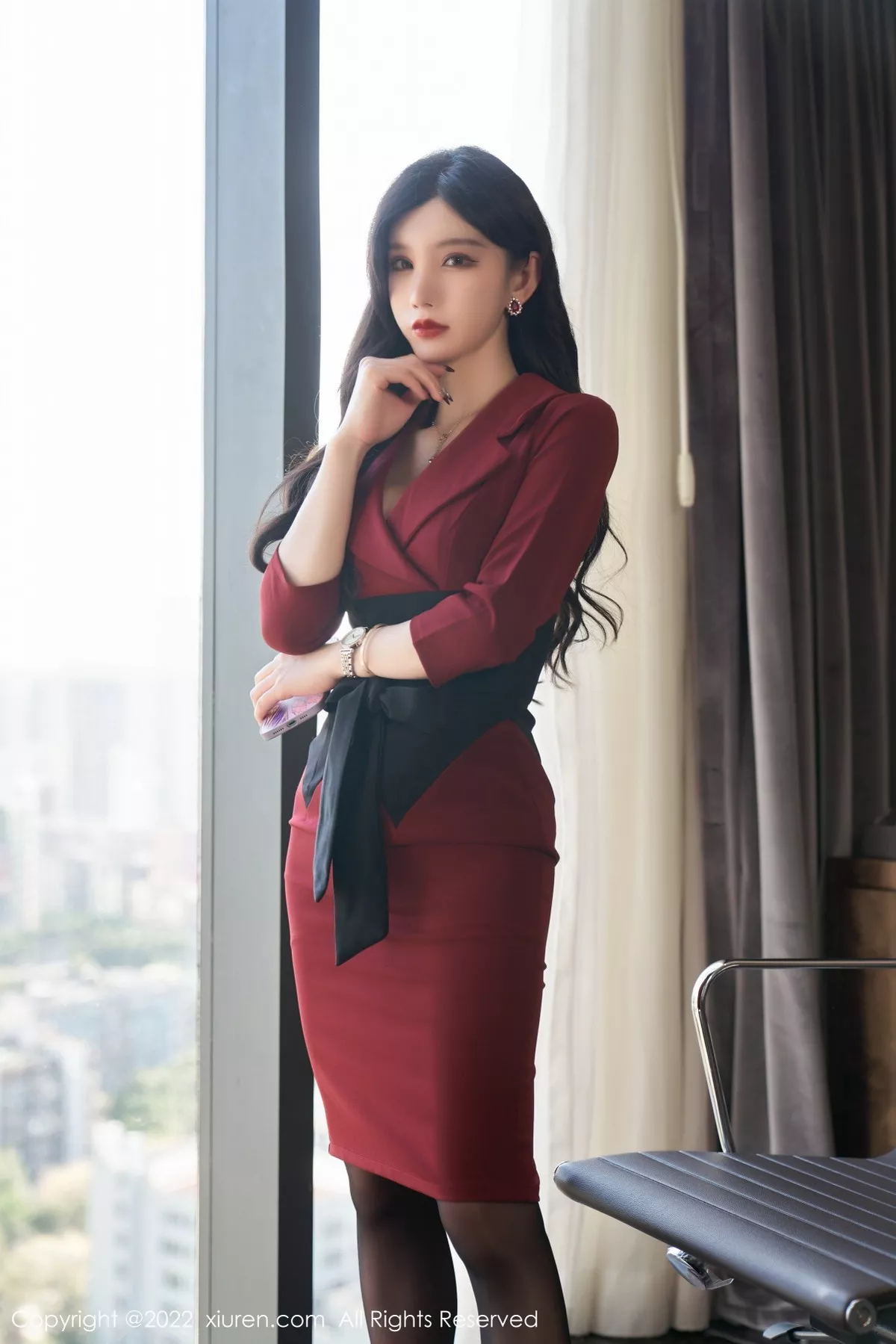 Xgyw.Org_XiuRen第4877期_女神周于希Sally脱红色外衣露性感黑色内衣超薄黑丝迷人诱惑写真76P