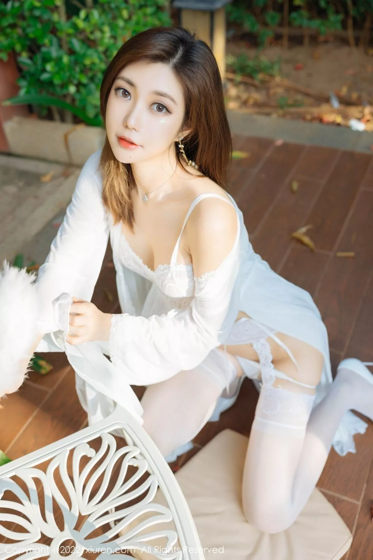 Xgyw.Org_XiuRen第4778期_女神绮里嘉ula珠三角旅拍轻透网纱服饰配白色蕾丝袜极致魅惑写真59P