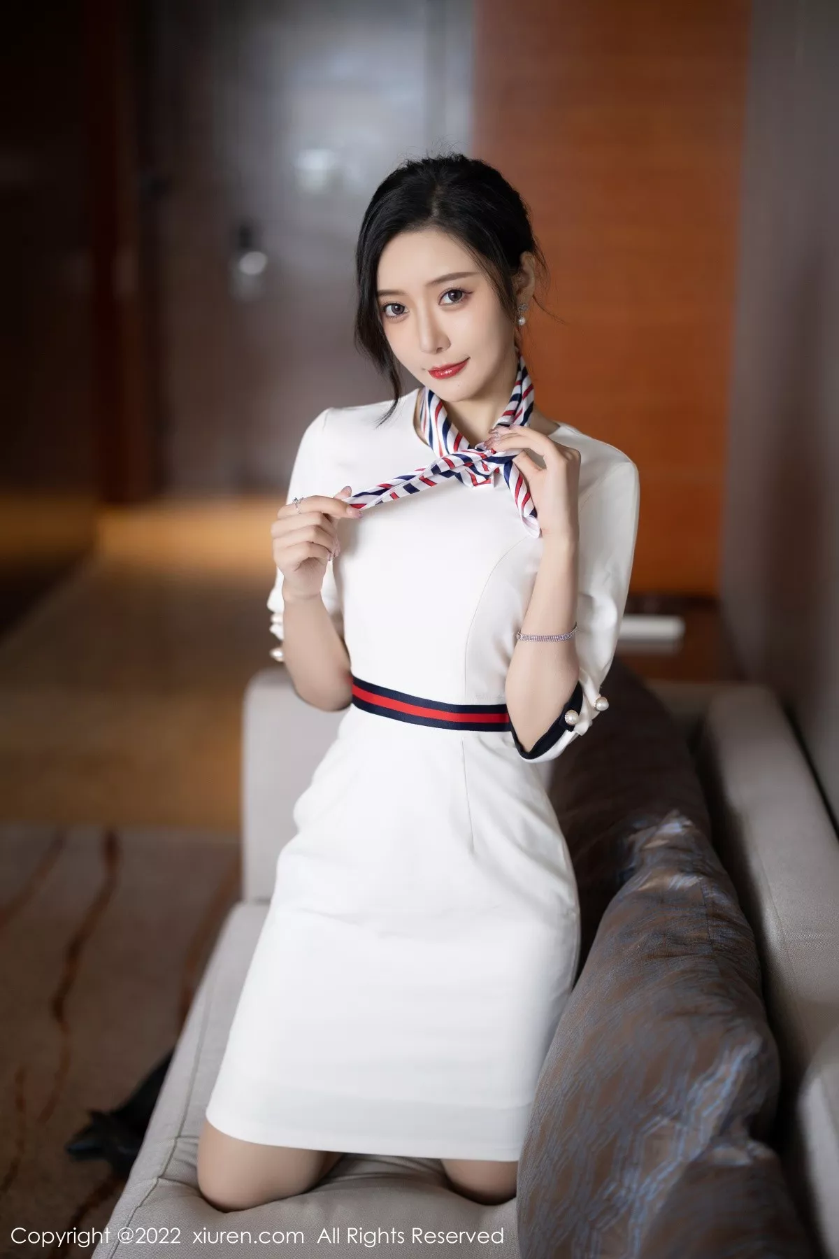 Xgyw.Org_XiuRen第4963期_女神王馨瑶yanni白色连衣短裙露红色内衣配原色丝袜诱惑写真71P