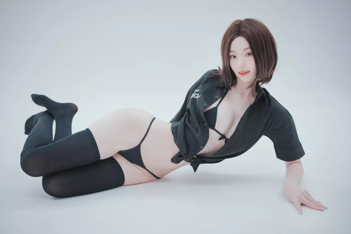 Xgyw.Org_[DJAWA]No.045_模特BamBi_Hi Sam!主题半脱性感黑色服饰露三点式内衣诱惑写真176P