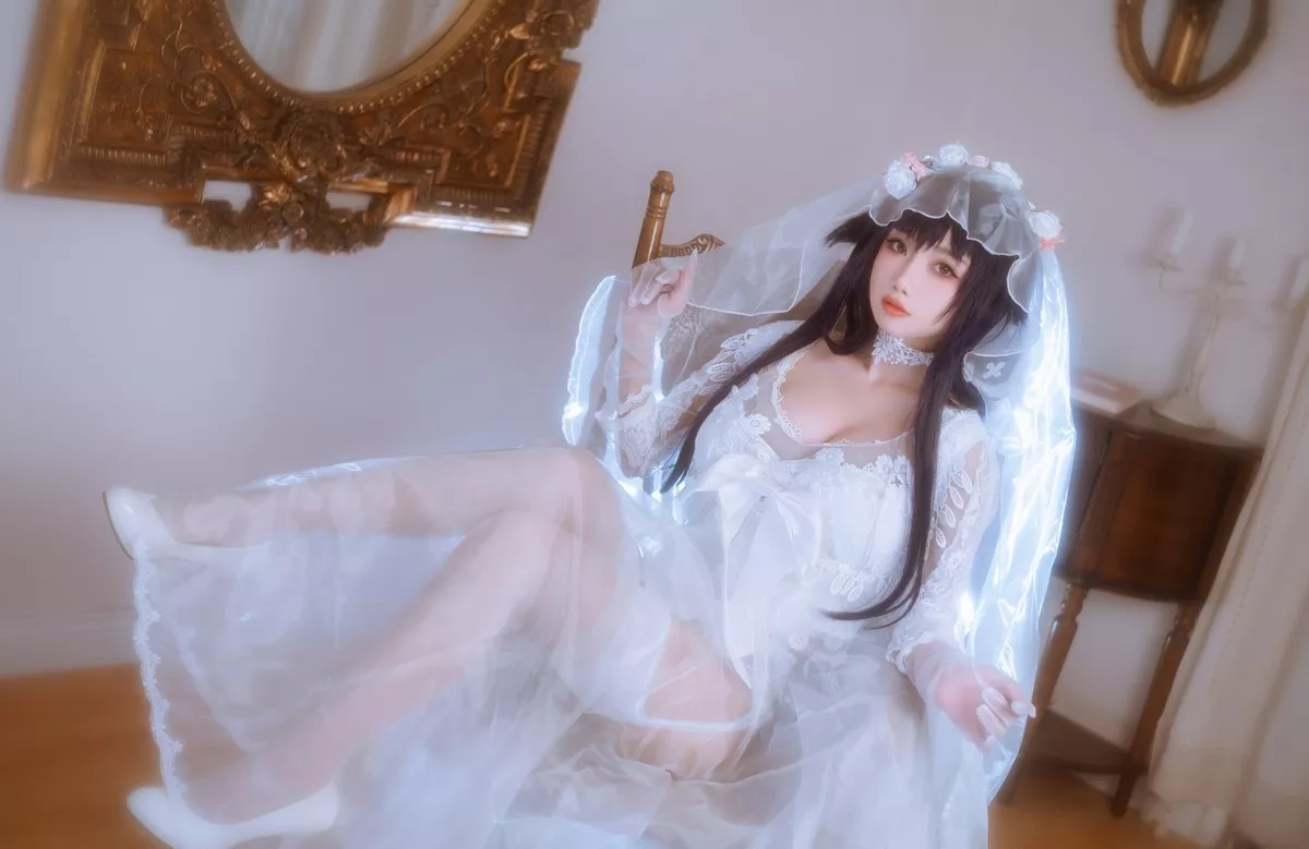 Xgyw.Org_白嫩美少女鬼畜瑶在不在婚纱主题私房性感纯白薄透婚纱秀惹火身材诱惑写真38P