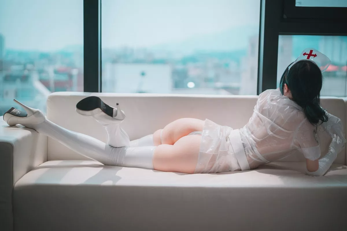 Xgyw.Org_[DJAWA]No.116_模特Bambi_Nurse Nation(White ver)主题白色胶衣护士装撩人诱惑写真82P