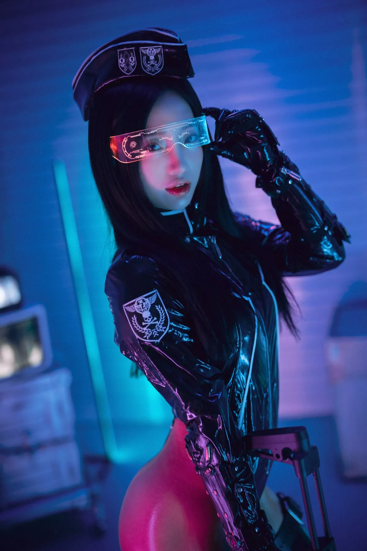 Xgyw.Org_[DJAWA]No.176_模特Booty Queen_Naughty Operators主题皮质情趣服饰露翘臀诱惑写真124P