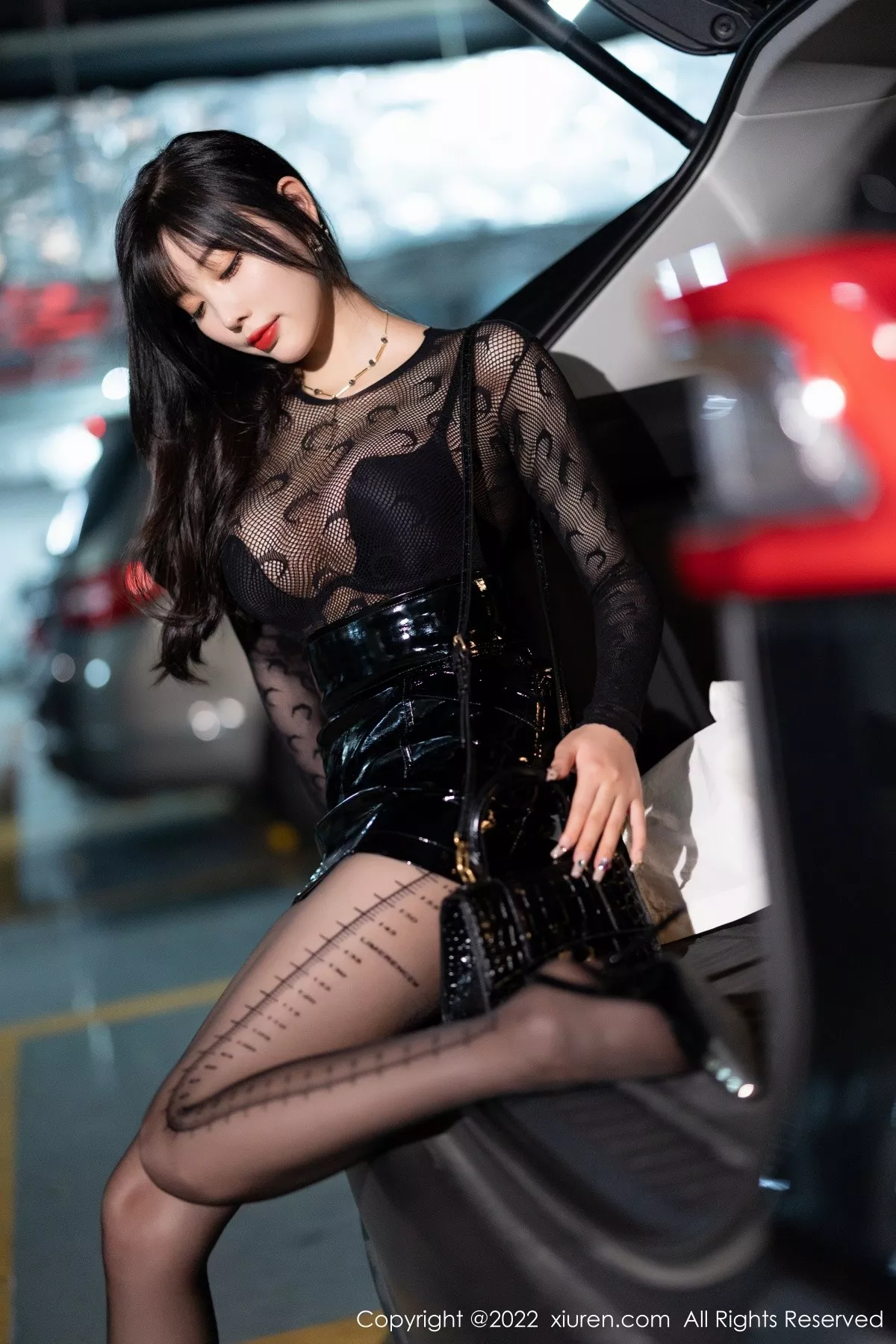 Xgyw.Org_XiuRen第5445期_女神杨晨晨Yome黑色网纱连衣裙露性感黑色内衣迷人诱惑写真81P