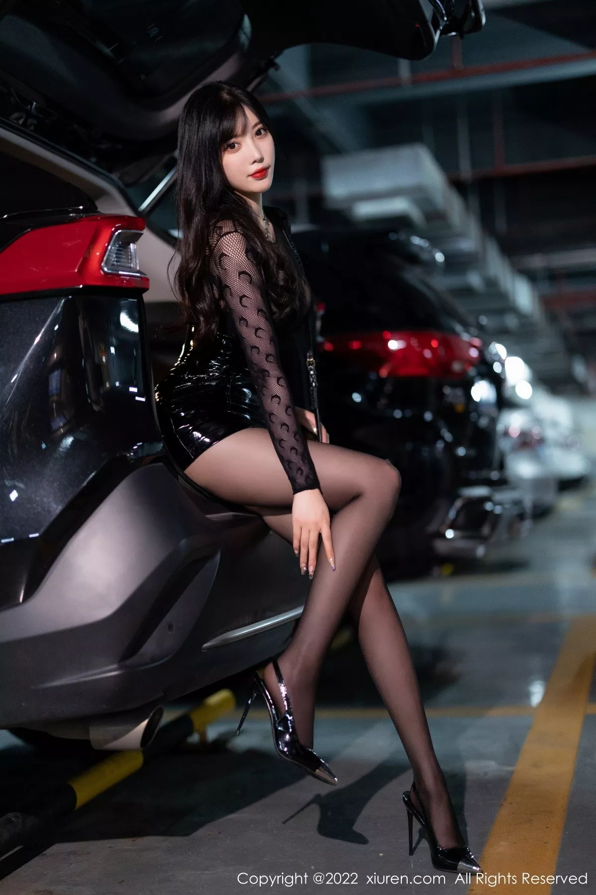 Xgyw.Org_XiuRen第5445期_女神杨晨晨Yome黑色网纱连衣裙露性感黑色内衣迷人诱惑写真81P