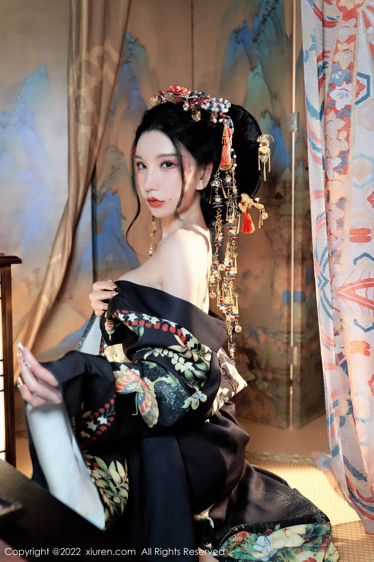 Xgyw.Org_XiuRen第5537期_女神周于希Sally宽衣解带主题日系风脱和服露翘臀美腿诱惑写真80P