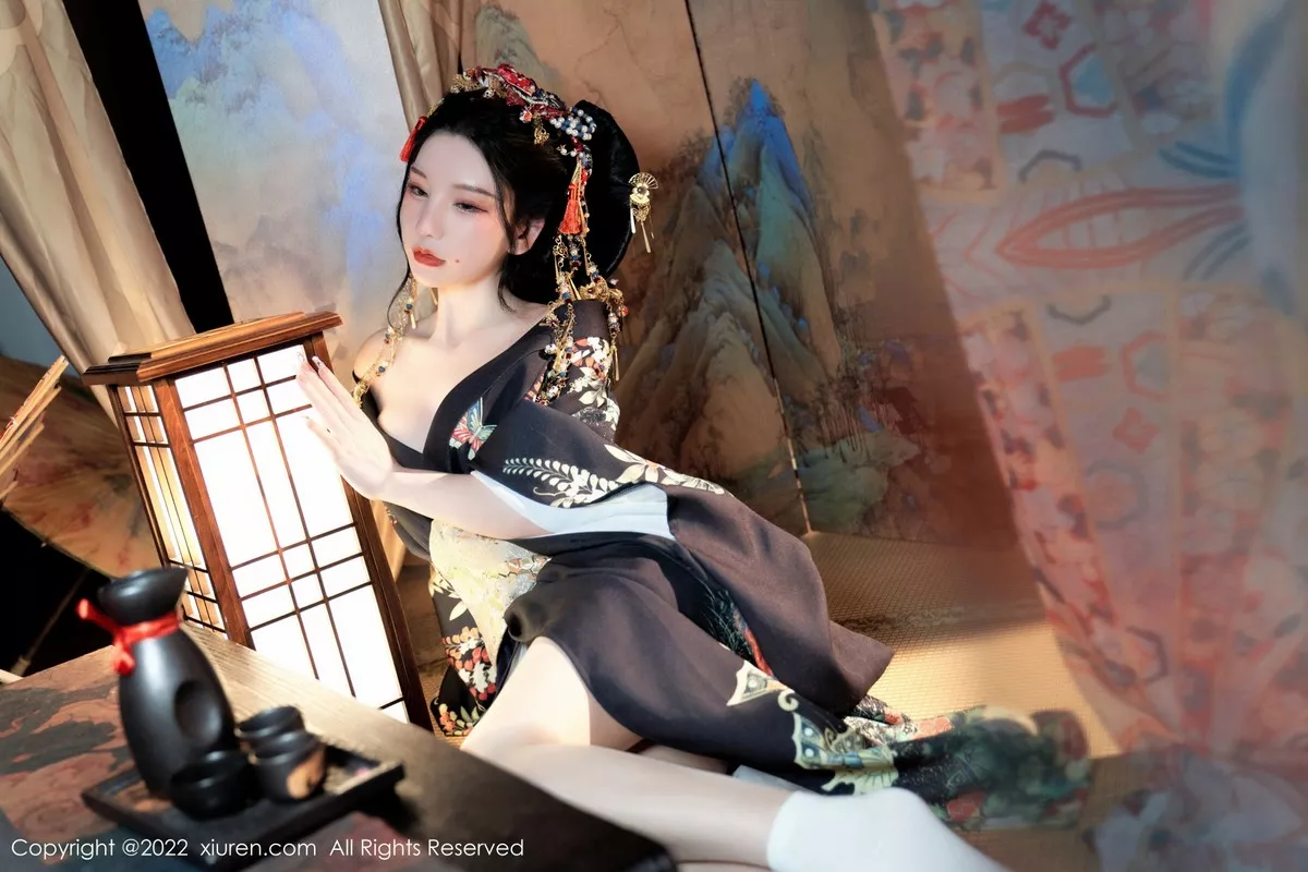 Xgyw.Org_XiuRen第5537期_女神周于希Sally宽衣解带主题日系风脱和服露翘臀美腿诱惑写真80P