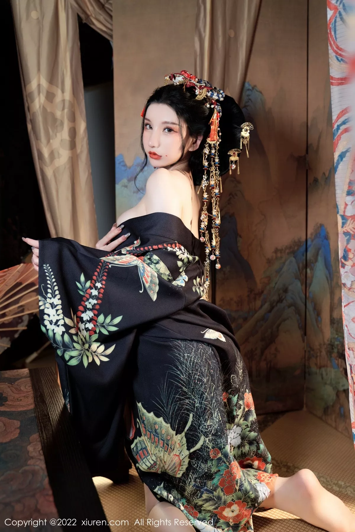 Xgyw.Org_XiuRen第5537期_女神周于希Sally宽衣解带主题日系风脱和服露翘臀美腿诱惑写真80P