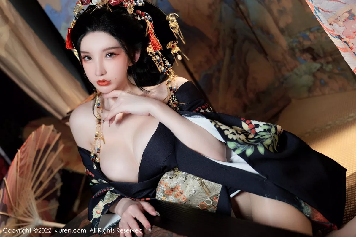 Xgyw.Org_XiuRen第5537期_女神周于希Sally宽衣解带主题日系风脱和服露翘臀美腿诱惑写真80P