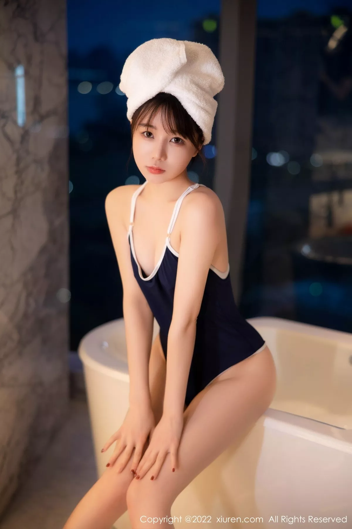 Xgyw.Org_XiuRen第5477期_模特婠婠么私房浴缸性感深蓝色比基尼湿身泡泡浴撩人诱惑写真76P