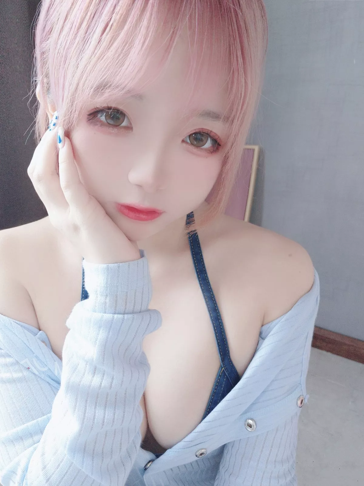Xgyw.Org_Cosplay美女日奈娇牛仔裤自拍主题私房半脱露性感牛仔内衣秀完美身材诱惑写真50P