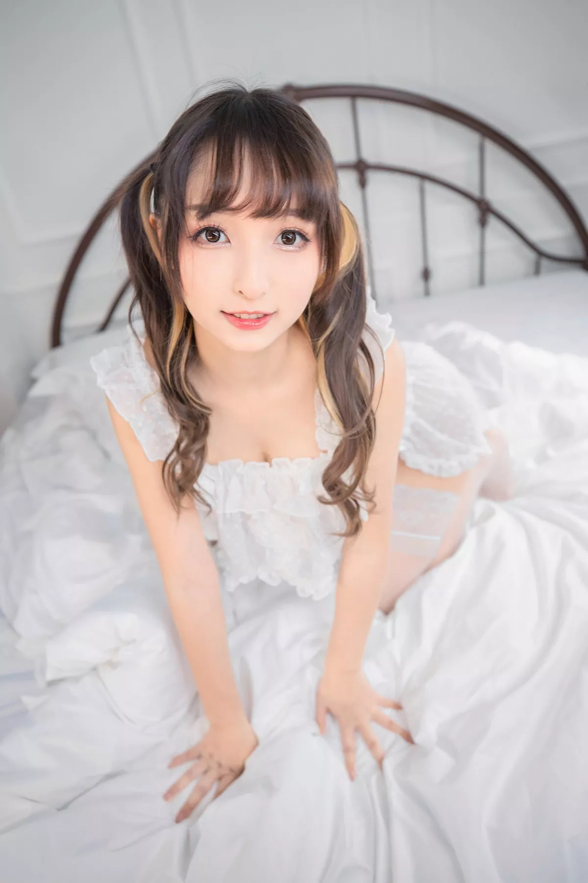 Xgyw.Org_萝莉美女神楽板真冬樱桃少女主题私房性感白色薄透睡衣+红色情趣旗袍诱惑写真150P
