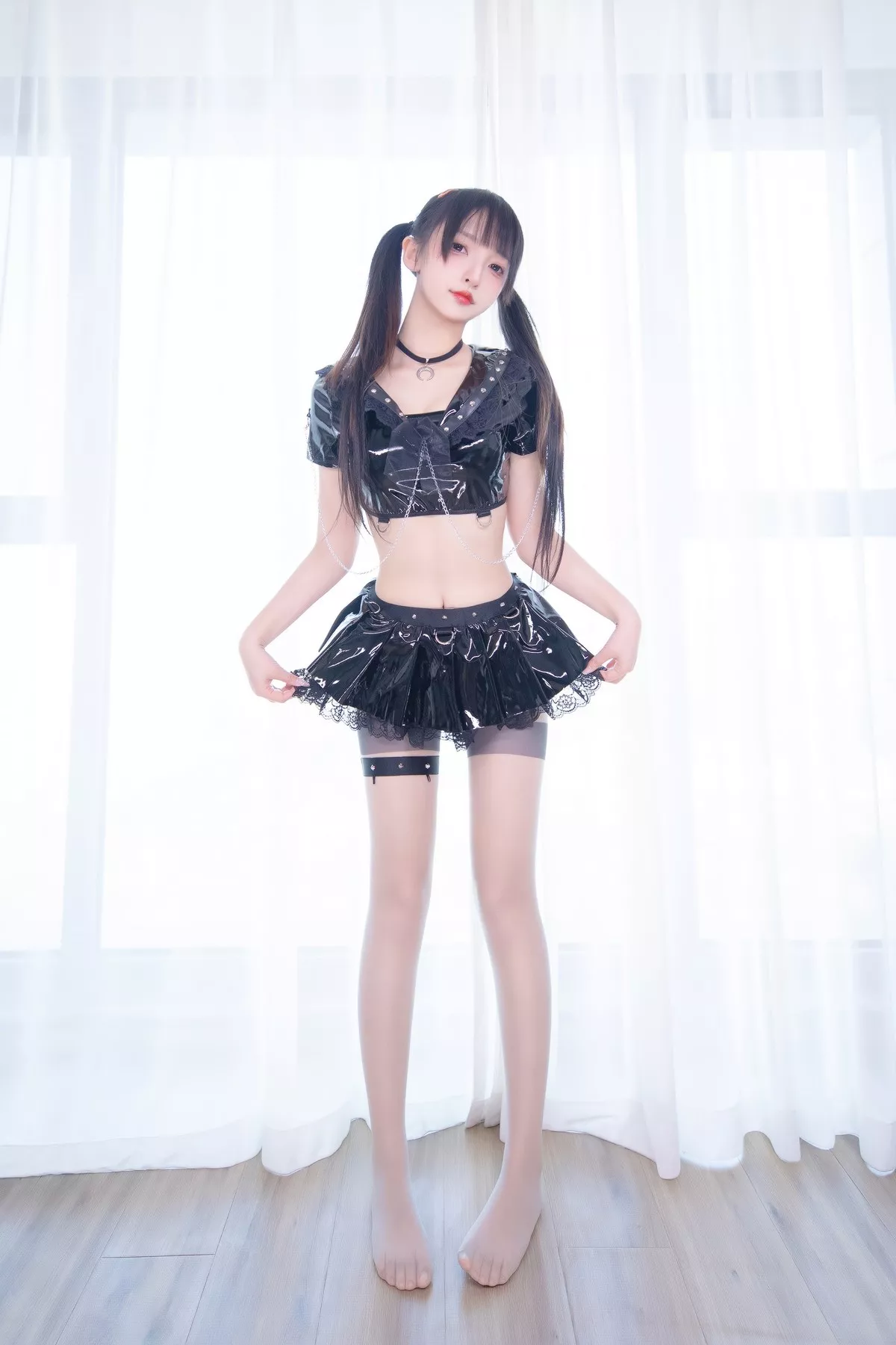 Xgyw.Org_萝莉美女神楽坂真冬魔女的课后辅导主题私房性感黑色皮质套装配超薄黑丝诱惑写真75P