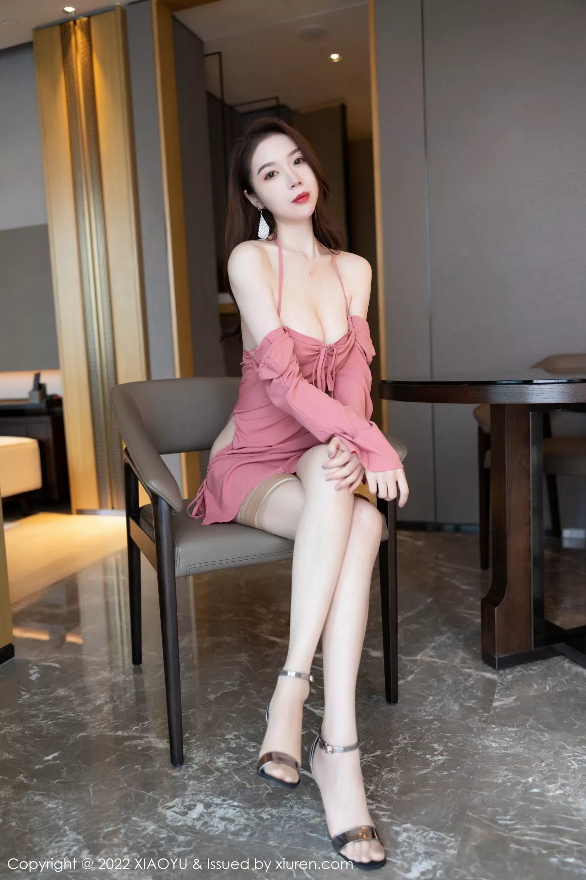Xgyw.Org_[XiaoYu画语界]Vol.879_模特梦心玥红灰色连衣裙+性感黑色比基尼秀曼妙身材诱惑写真86P