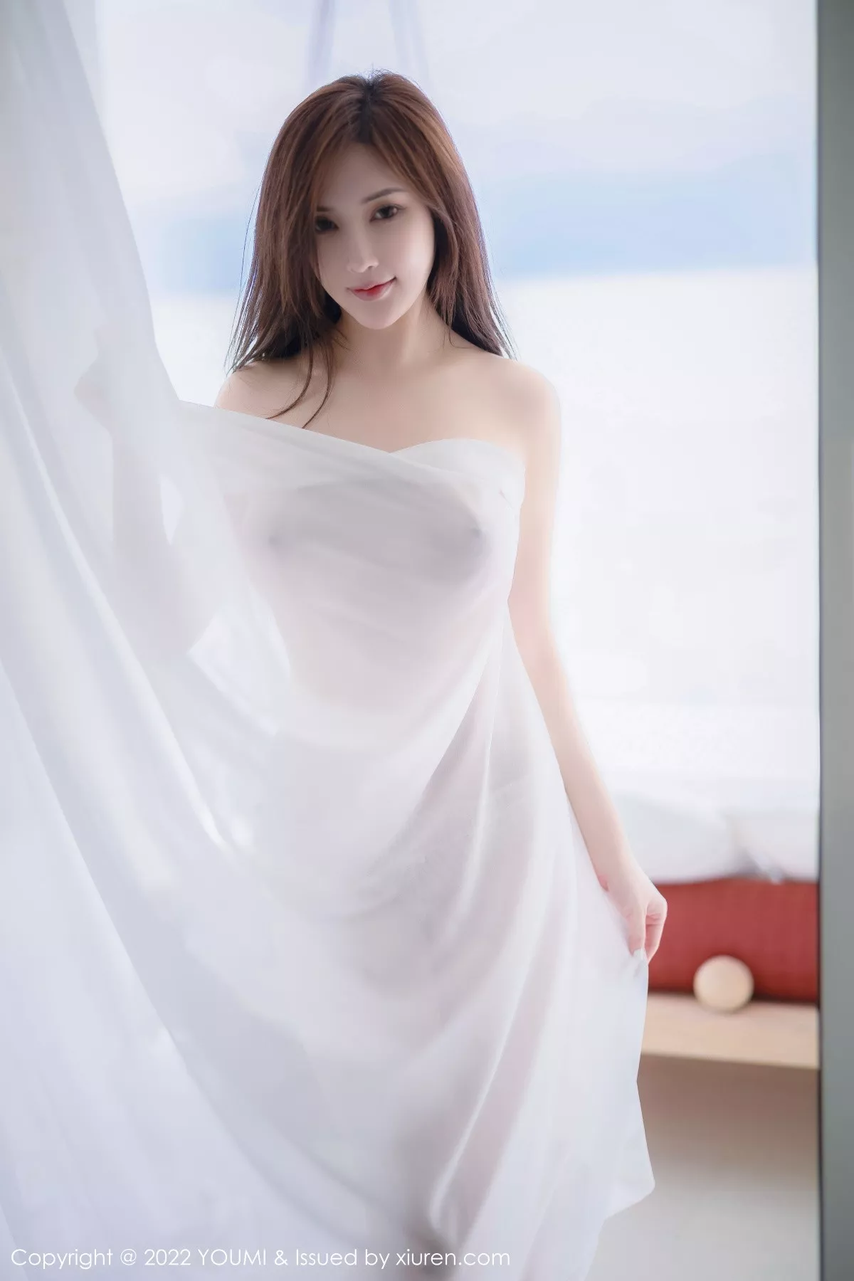Xgyw.Org_[YouMi尤蜜荟]Vol.853_女神奶瓶土肥圆大理旅拍白色露肩连衣长裙秀翘臀美腿诱惑写真102P