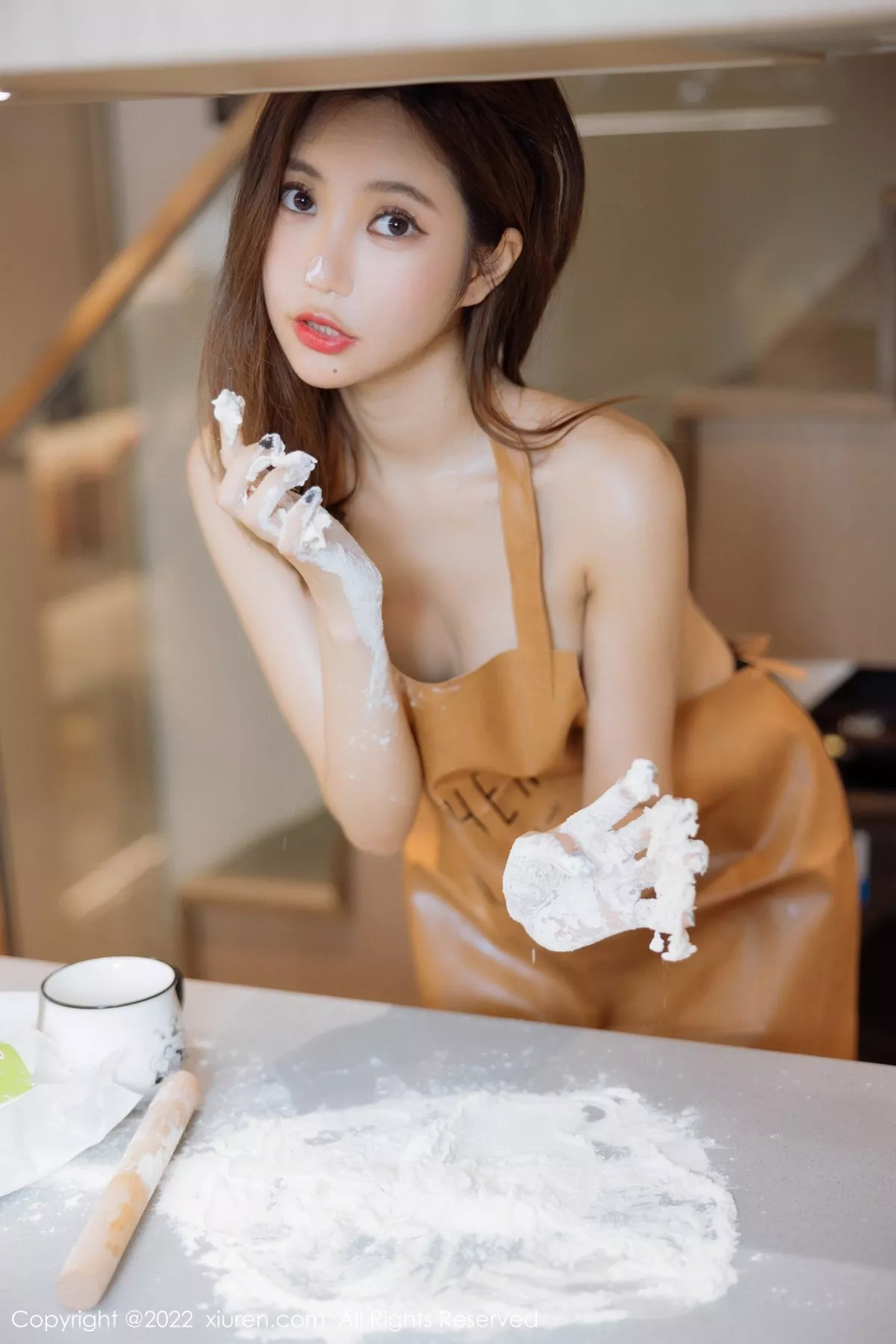 Xgyw.Org_XiuRen第5634期_女神绮里嘉ula淡粉色连衣短裙+性感真空厨娘围裙撩人诱惑写真63P