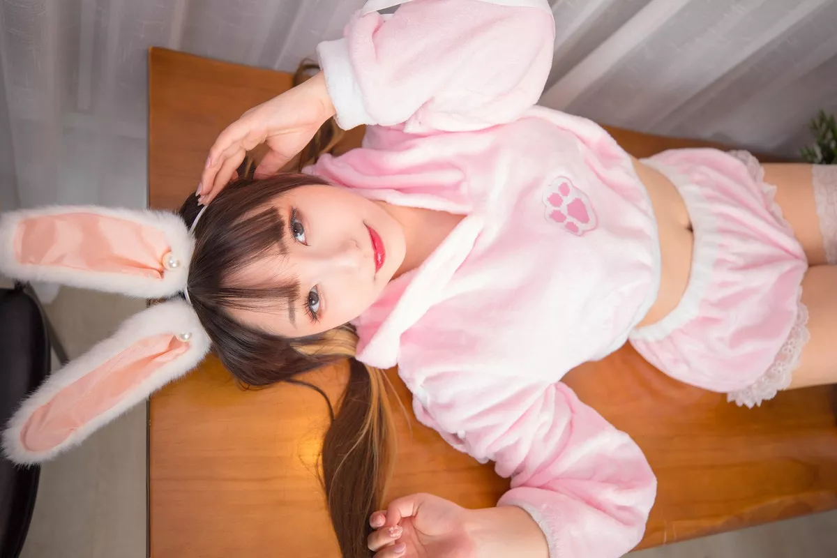 Xgyw.Org_萝莉美女神楽板真冬兔子时间主题私房性感兔女郎系列超薄丝袜秀翘臀诱惑写真150P