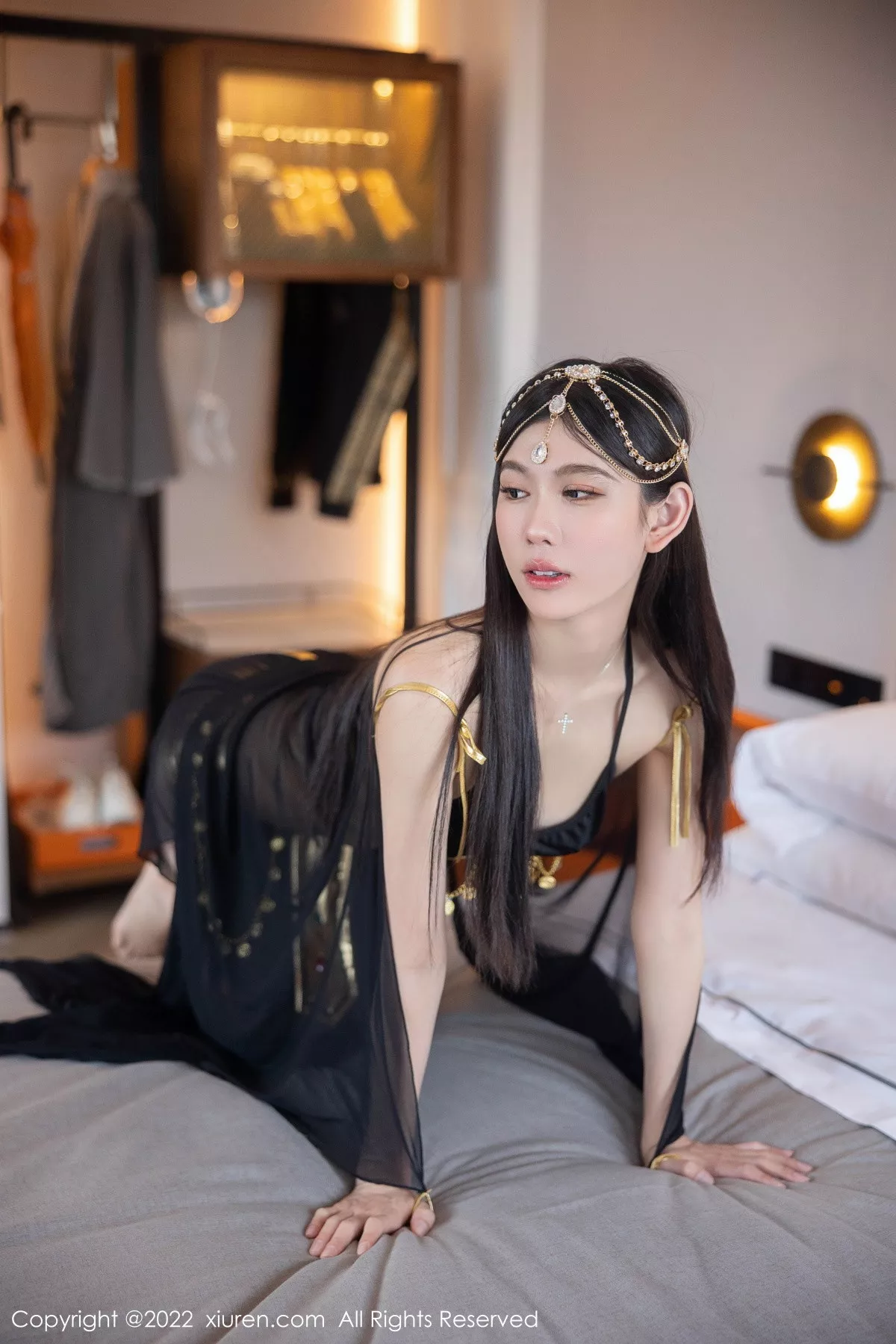 Xgyw.Org_XiuRen第5849期_模特李雅柔西域风情主题黑色薄纱遮面露性感内衣迷人诱惑写真65P