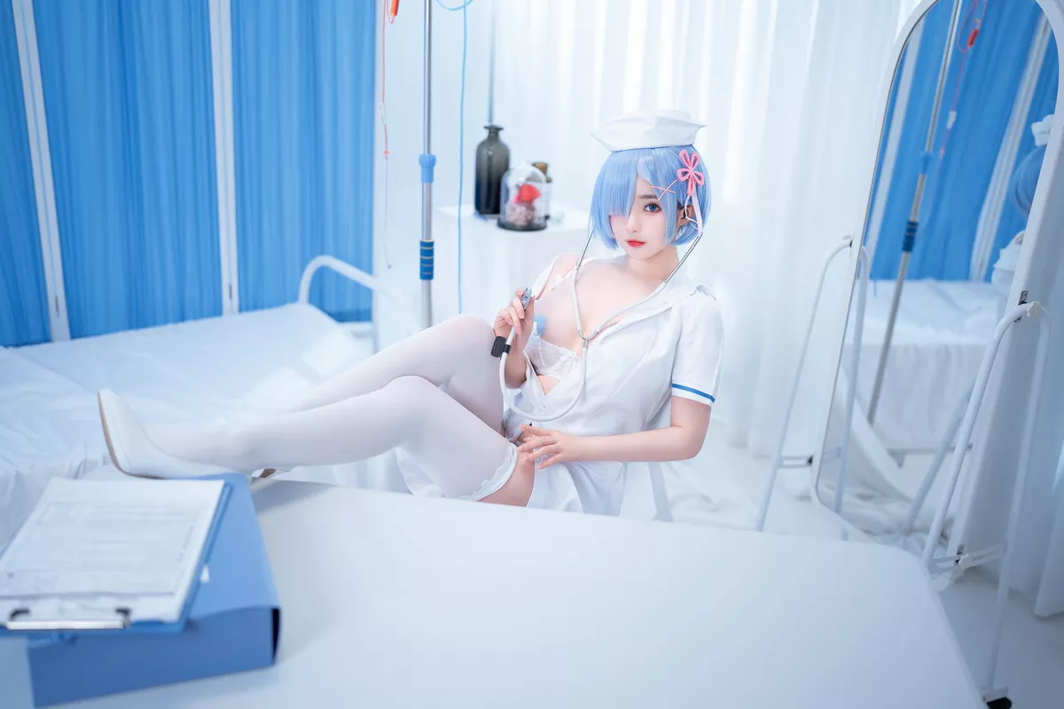 Xgyw.Org_网络美女桜井宁宁雷姆护士主题半脱护士装露性感白色内衣秀豪乳遮点诱惑写真108P