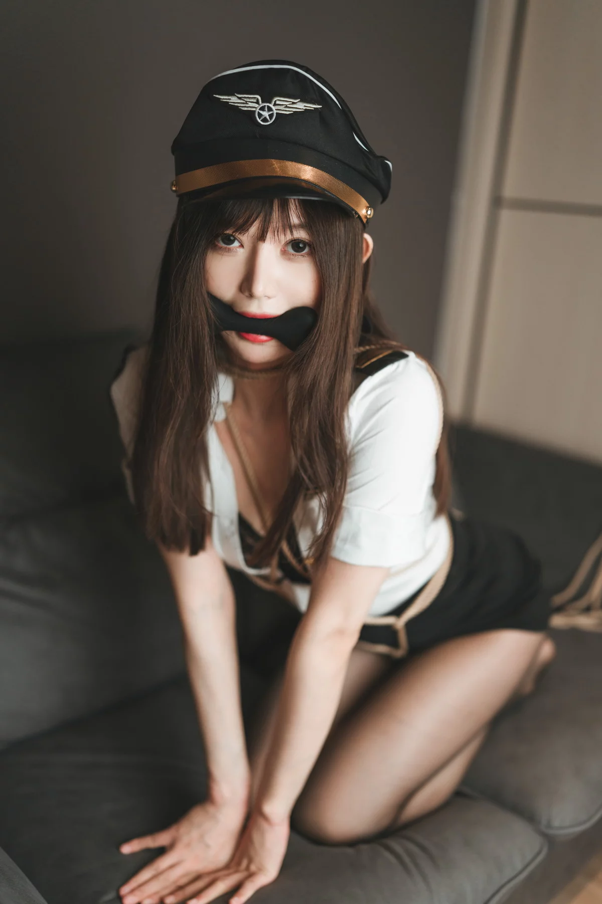 Xgyw.Org_网络美女51酱制服主题性感女警制服情趣捆绑半脱露黑色蕾丝内衣诱惑写真71P