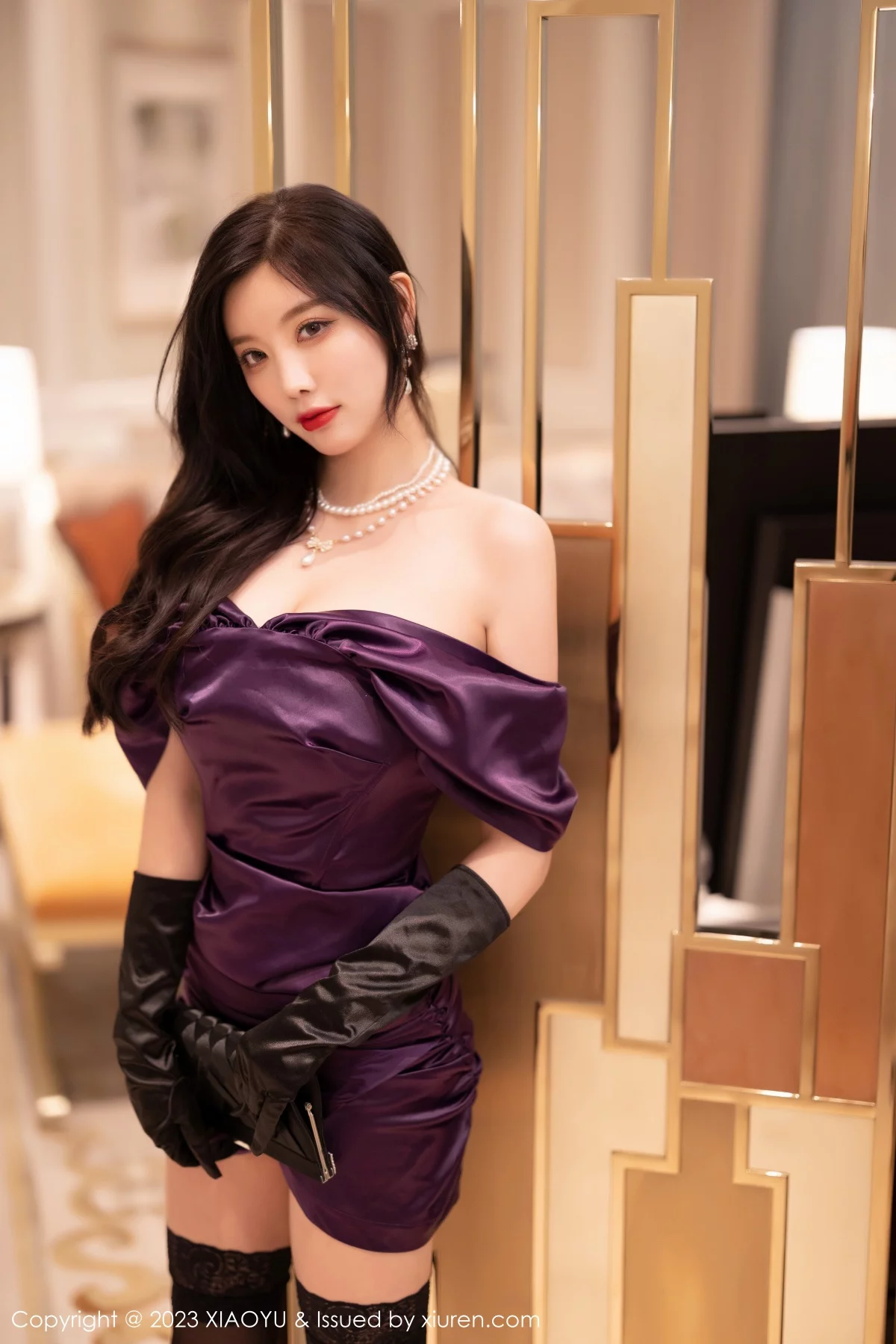 Xgyw.Org_[XiaoYu画语界]Vol.963_女神杨晨晨Yome脱露肩连衣短裙秀淡紫色蕾丝内衣完美诱惑写真85P