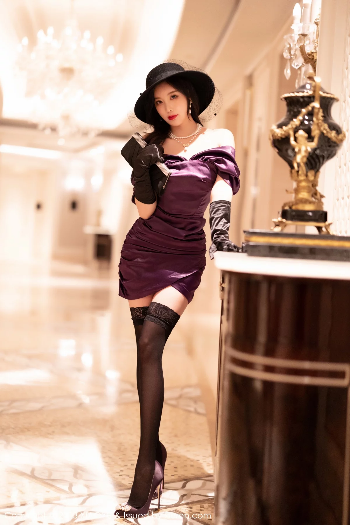 Xgyw.Org_[XiaoYu画语界]Vol.963_女神杨晨晨Yome脱露肩连衣短裙秀淡紫色蕾丝内衣完美诱惑写真85P