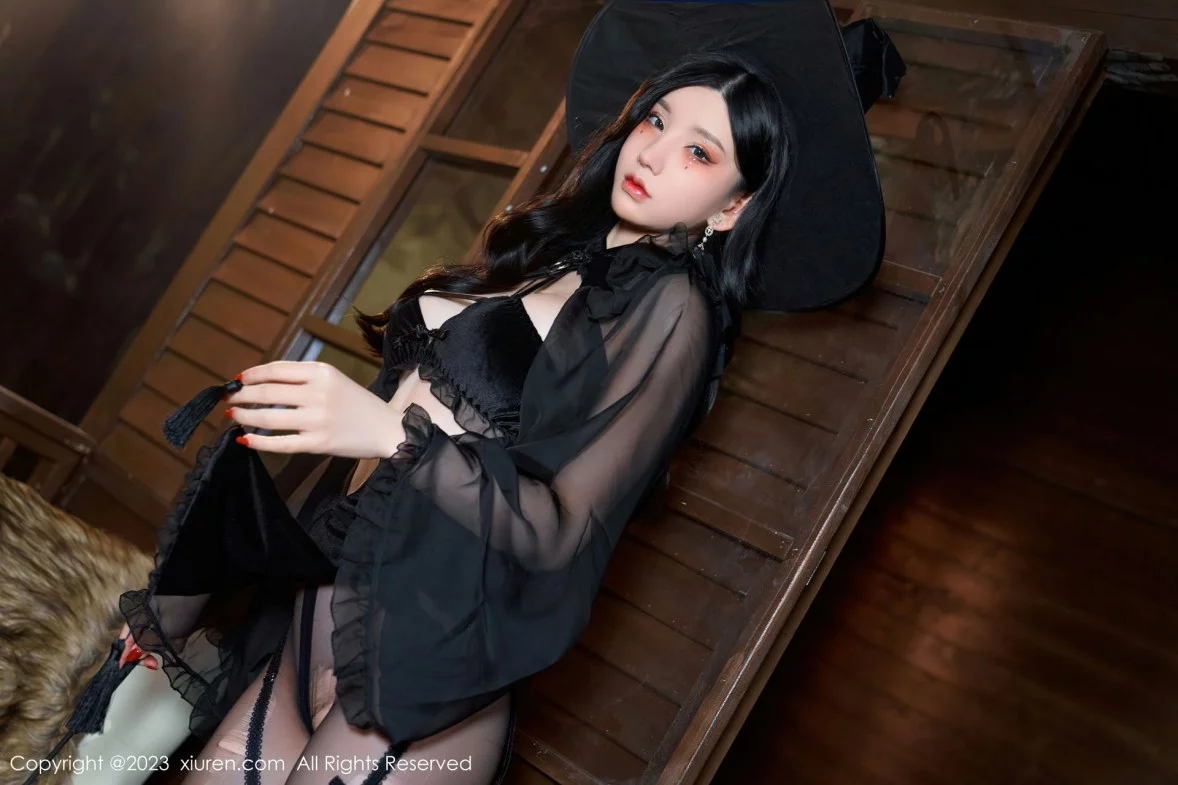 Xgyw.Org_XiuRen第6362期_女神周于希Sally女巫的救赎主题半脱露豪乳遮点惹火诱惑写真71P