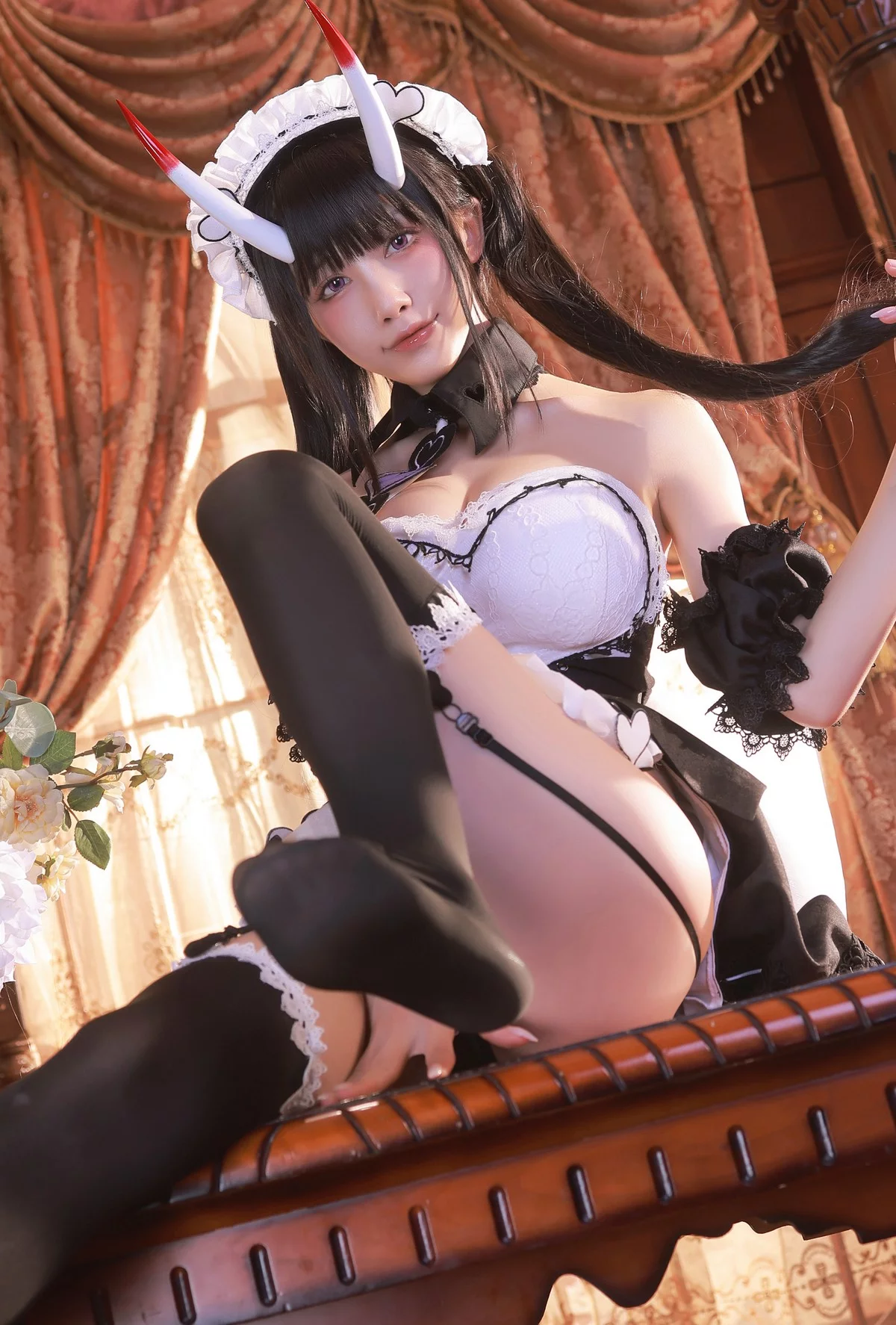 Xgyw.Org_动漫博主水淼Aqua-Noshiro-maid主题私房性感黑白女仆装配黑丝吊袜诱惑写真61P