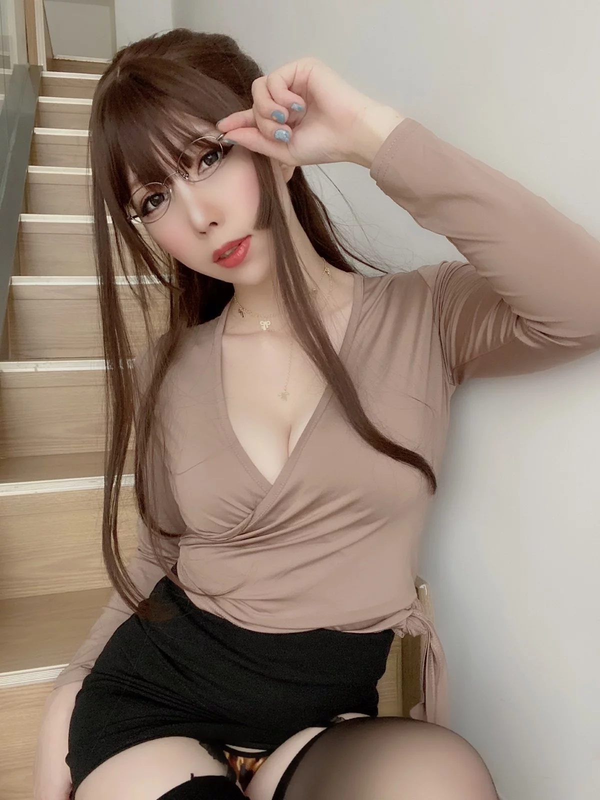 Xgyw.Org_Coser美女鹿野希OL黑丝豹纹主题私房半脱露性感白色内衣配豹纹内裤诱惑写真62P