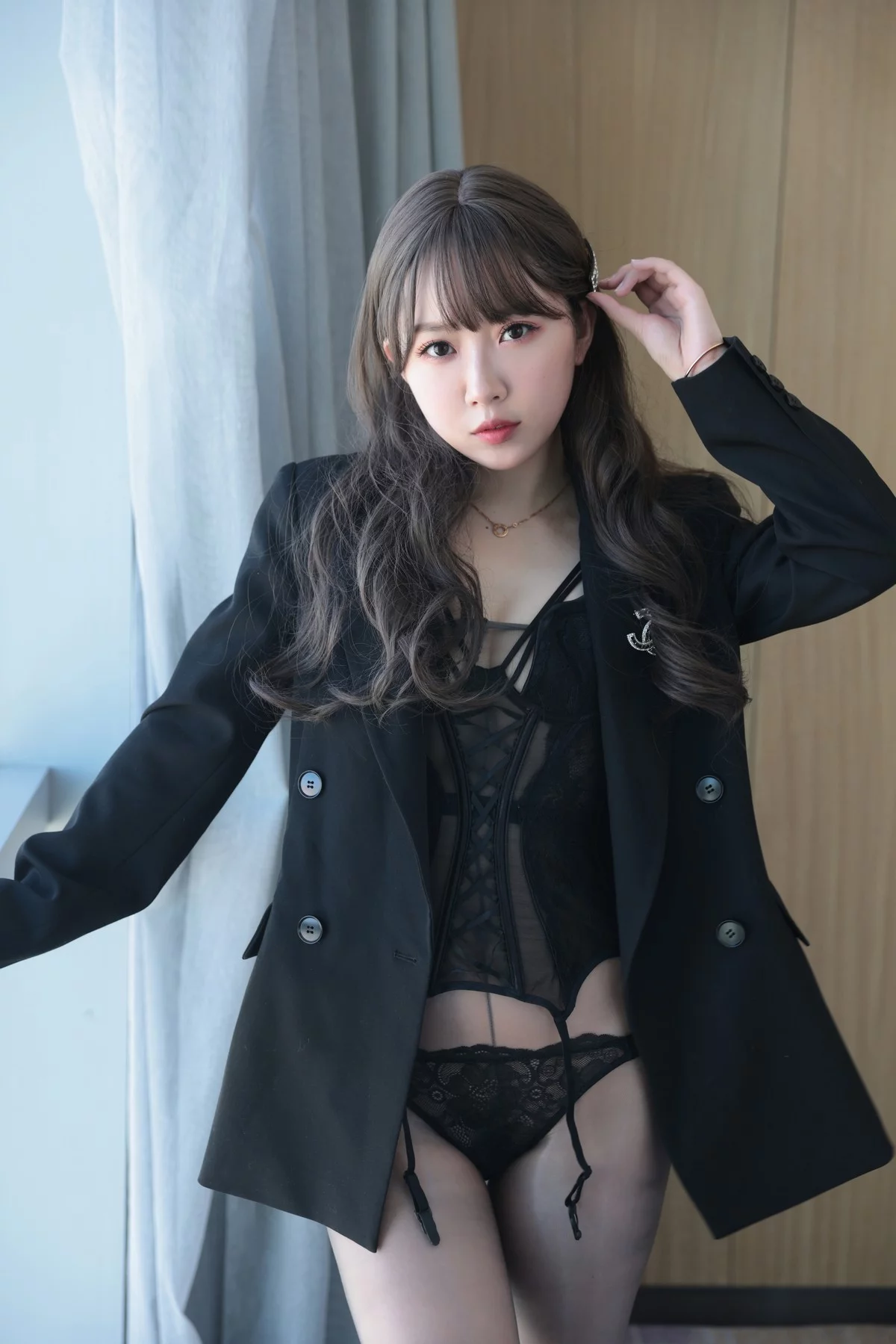 Xgyw.Org_斗鱼主播小女巫露娜秋秋主题脱外衣露性感黑色蕾丝内衣配灰丝袜秀翘臀诱惑写真98P
