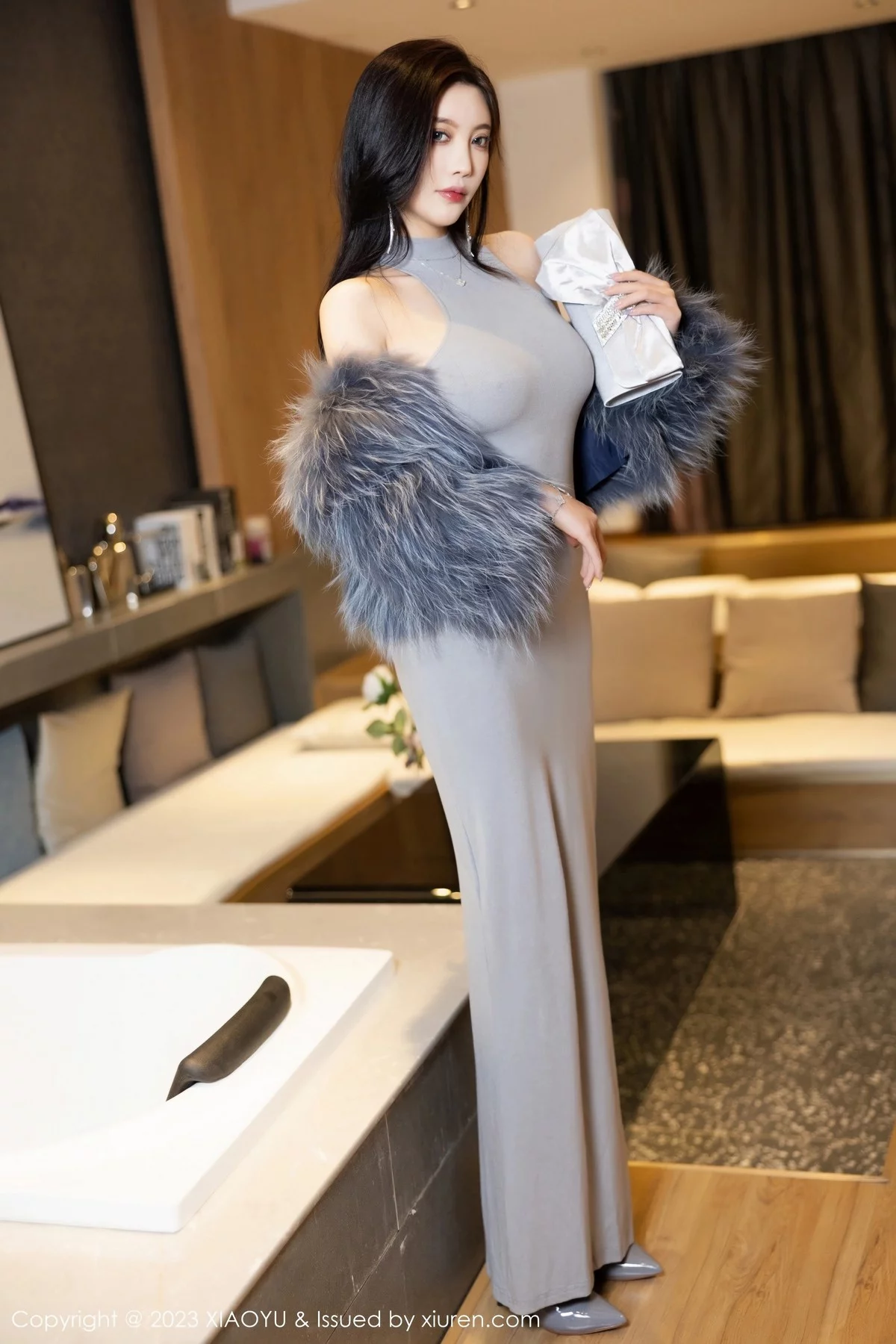 Xgyw.Org_[XiaoYu画语界]Vol.1051_女神杨晨晨Yome性感灰色真空连衣长裙秀完美丰腴身材诱惑写真87P