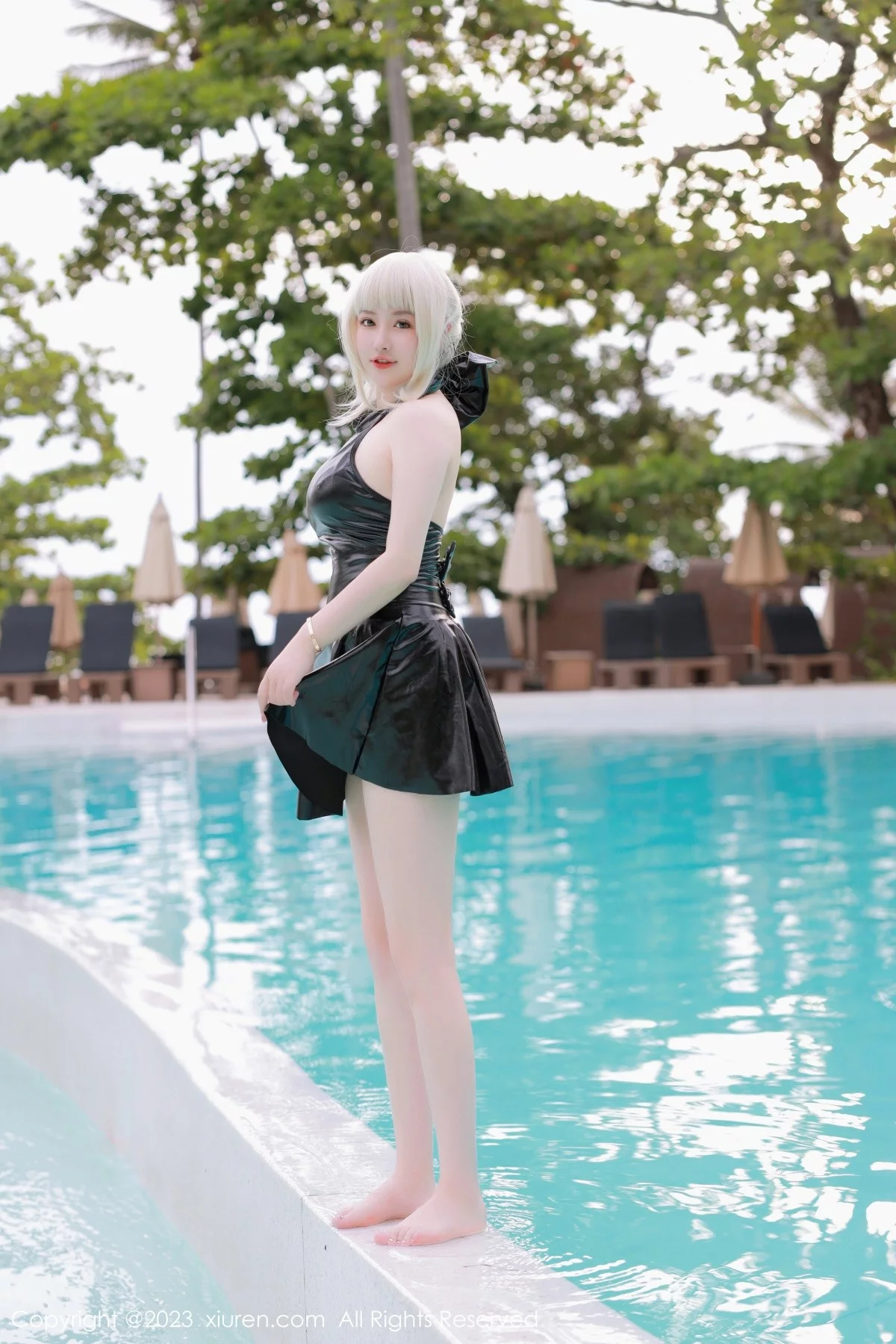 Xgyw.Org_XiuRen第6984期_模特养乐多DoDo性感黑色Cosplay装扮秀丰满身材惹火诱惑写真75P