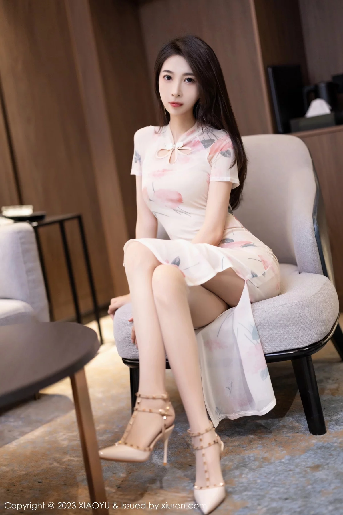 Xgyw.Org_[XiaoYu画语界]Vol.1093_模特林乐一米色图案旗袍+白色薄纱情趣服饰秀曼妙身姿诱惑写真83P