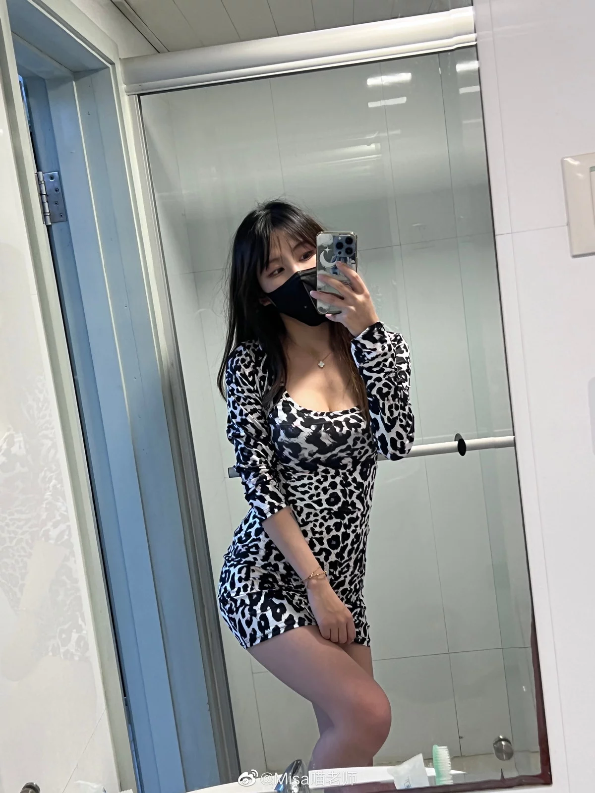 Xgyw.Org_斗鱼主播Misa喵老师付费合集主题性感多套服饰系列秀完美身材迷人诱惑写真259P