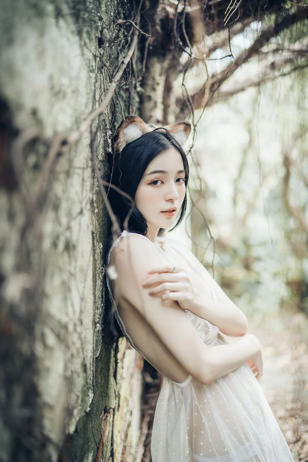 Xgyw.Org_网络美女辰辰生日特集主题性感白色薄纱服饰+黑色比基尼秀完美身材诱惑写真140P
