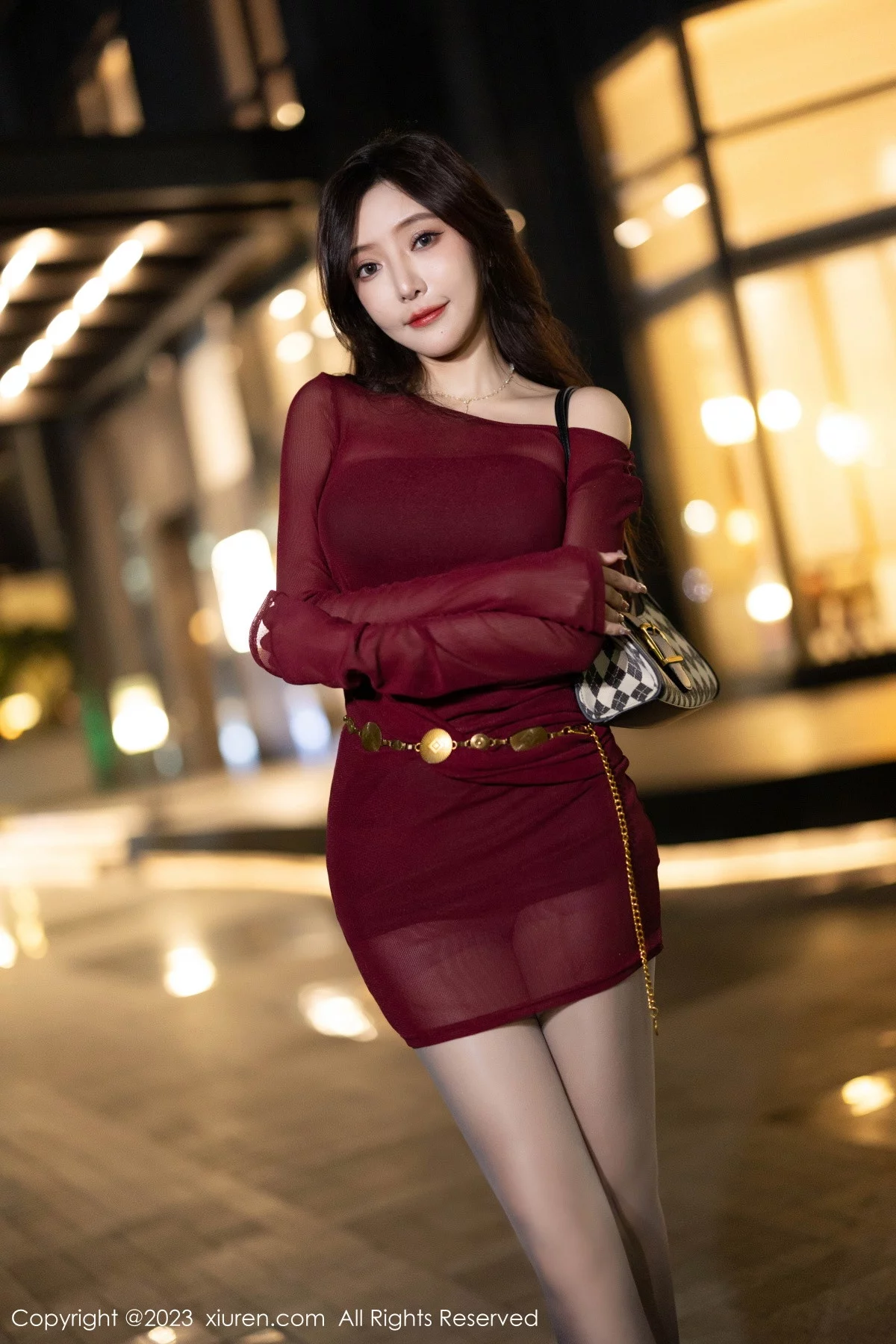 Xgyw.Org_XiuRen第7400期_女神王馨瑶yanni性感红色连衣短裙+黑色情趣内衣撩人诱惑写真92P