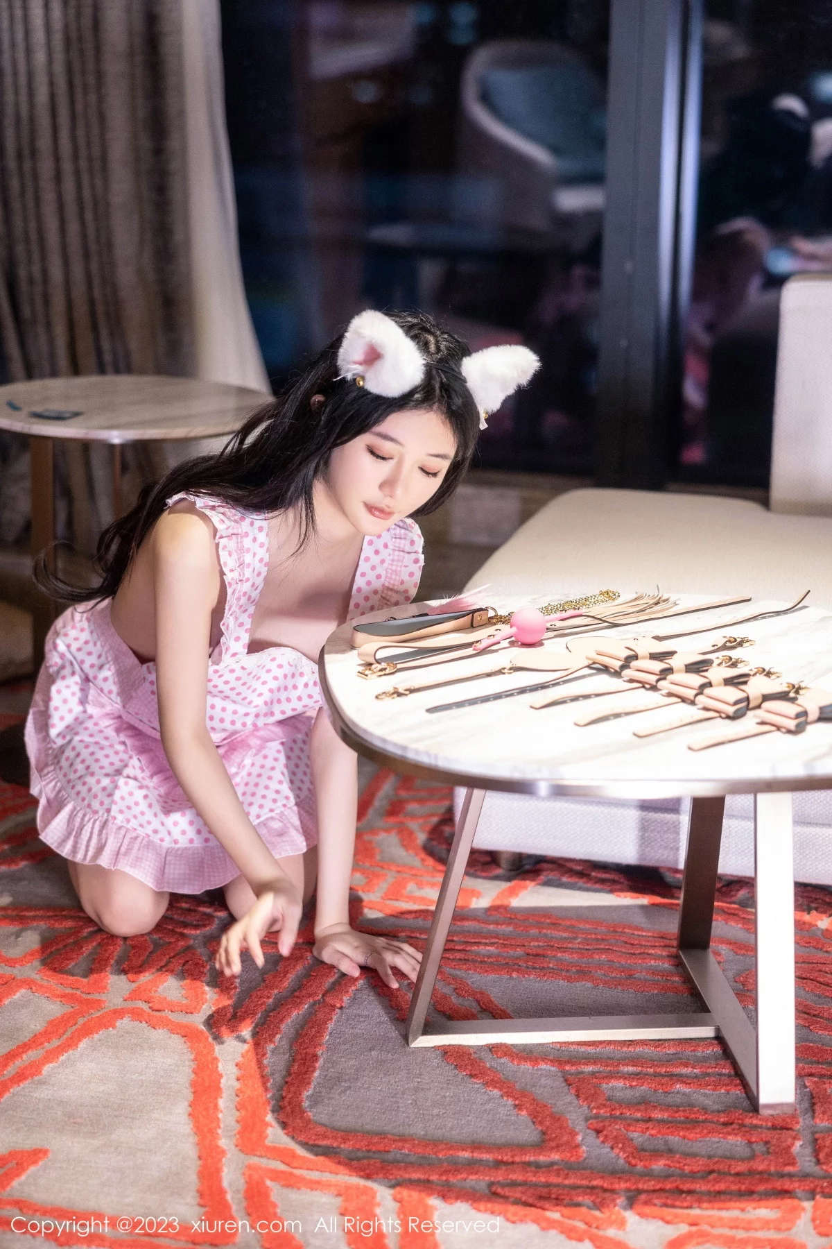 Xgyw.Org_XiuRen第7399期_模特幼幼女仆角色扮演性感粉色短围裙真空秀惹火身材诱惑写真82P