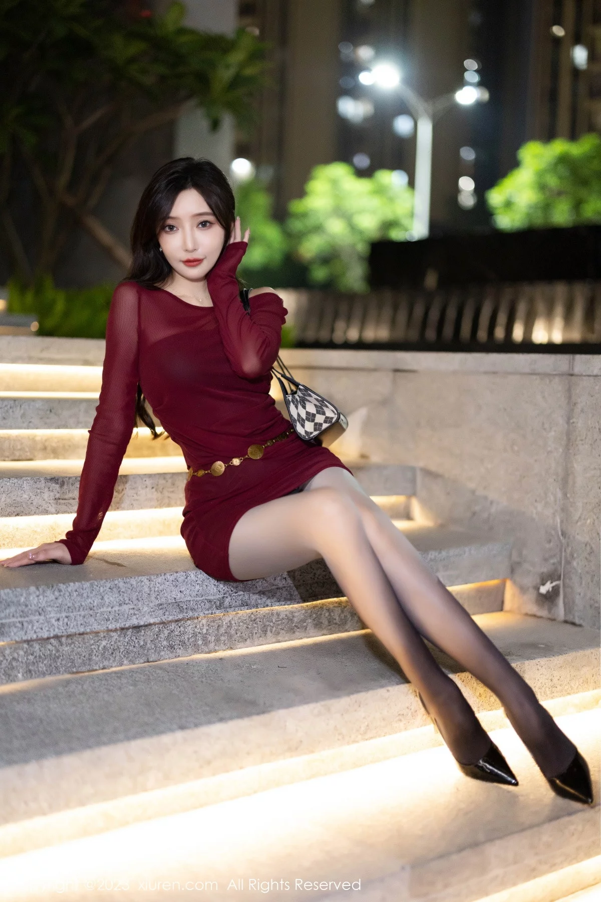 Xgyw.Org_XiuRen第7400期_女神王馨瑶yanni性感红色连衣短裙+黑色情趣内衣撩人诱惑写真92P