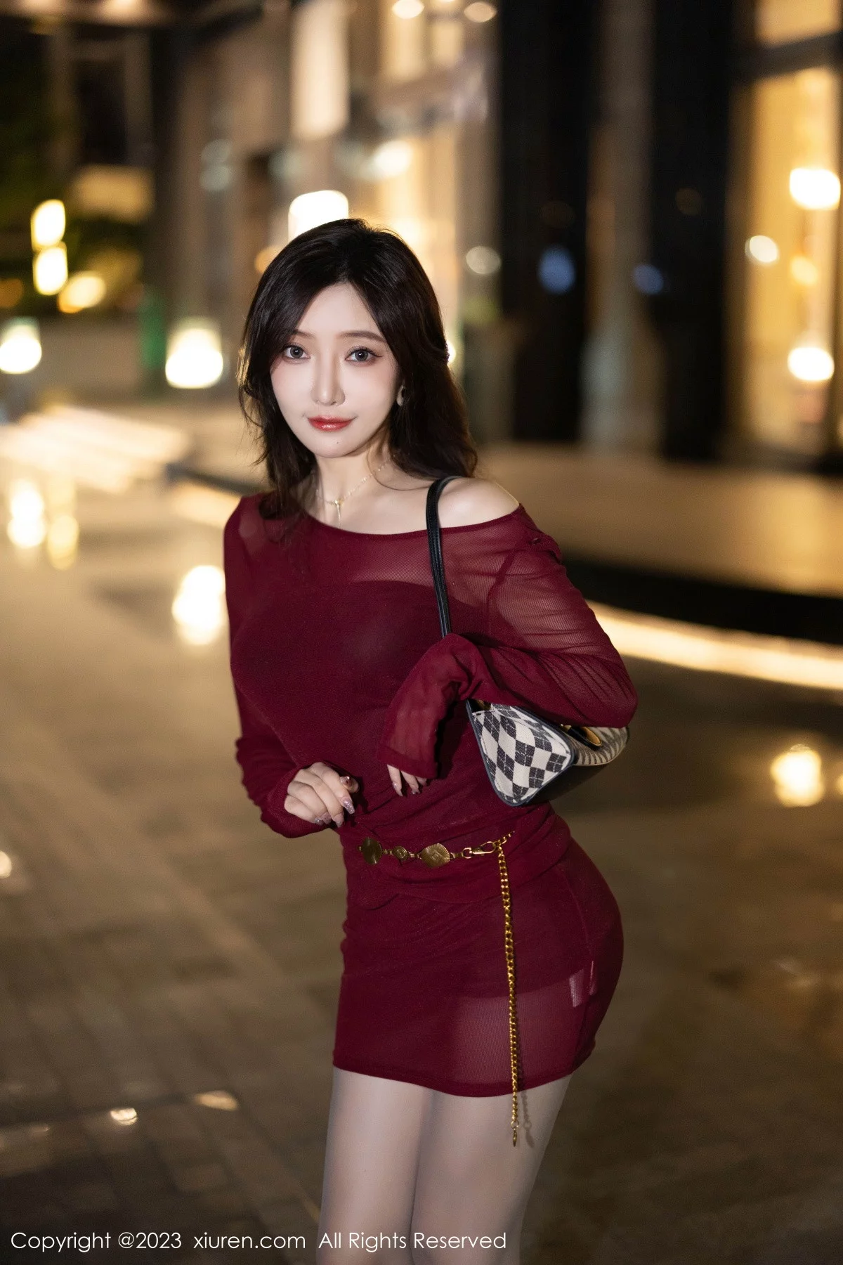 Xgyw.Org_XiuRen第7400期_女神王馨瑶yanni性感红色连衣短裙+黑色情趣内衣撩人诱惑写真92P
