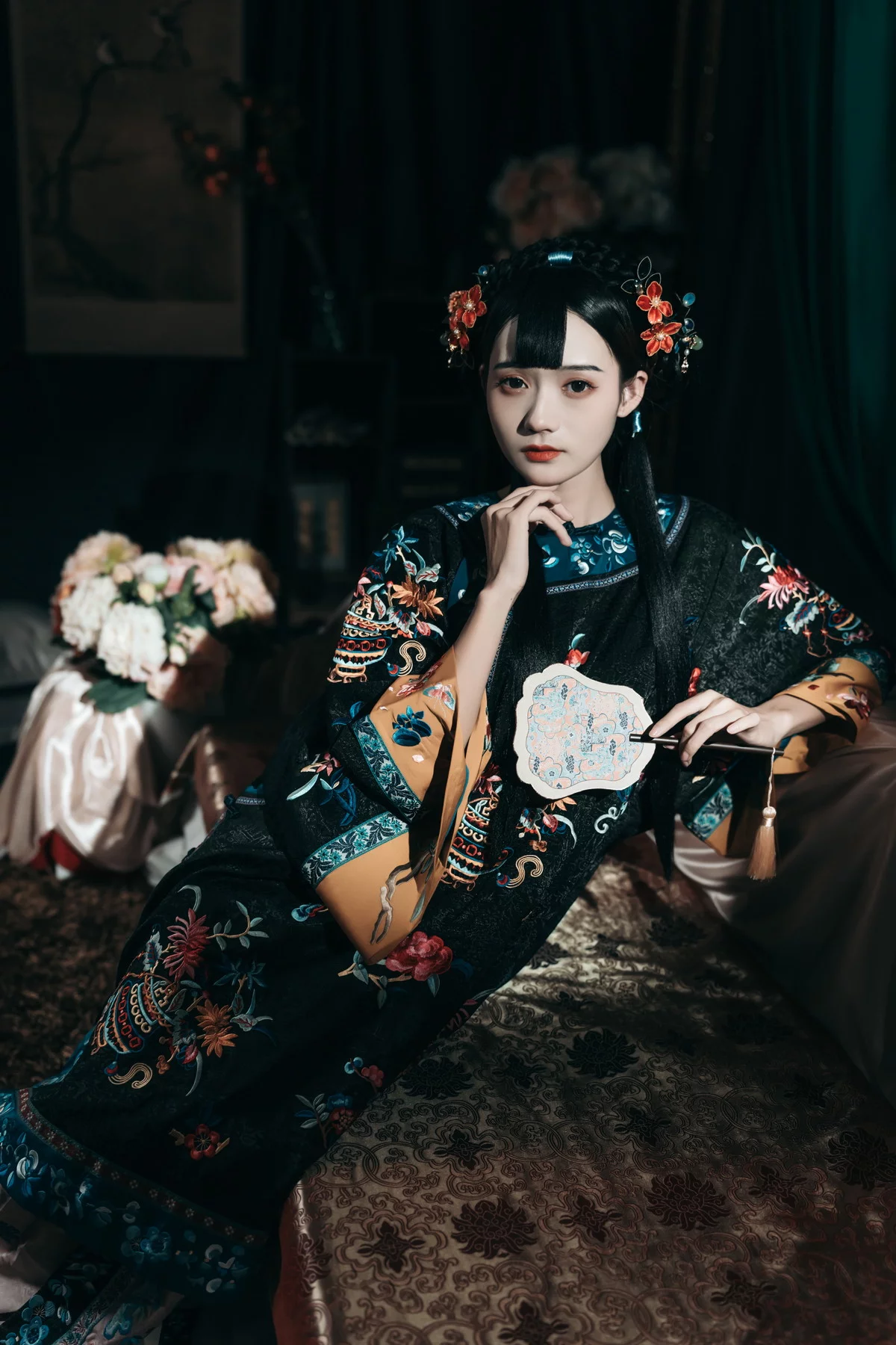Xgyw.Org_Coser美女兔子Zzz不吃胡萝卜清汉女主题性感大清格格长裙服秀苗条身材迷人写真41P