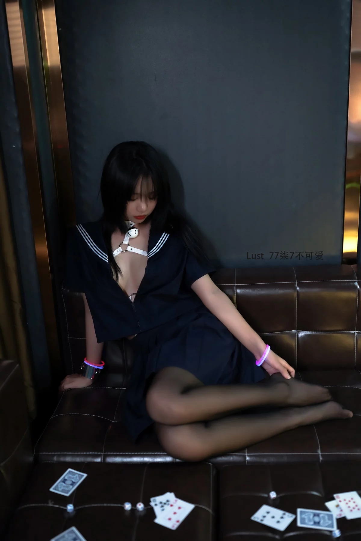 Xgyw.Org_动漫博主柒柒要乖哦反差JK少女主题黑色JK制服配超薄黑丝秀完美身材诱惑写真182P