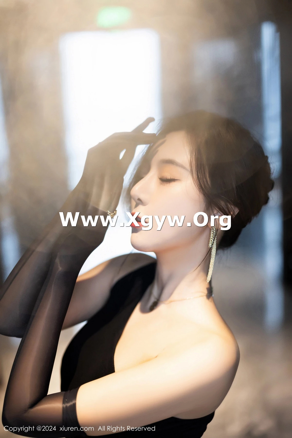 Xgyw.Org_XiuRen第8194期_女神王馨瑶yanni黑色连衣长裙+黑色轻透情趣服饰惹火诱惑写真82P