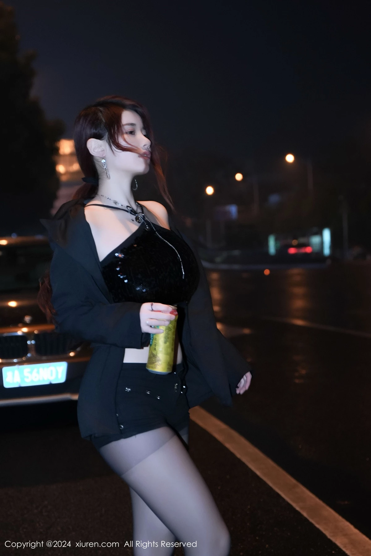 Xgyw.Org_XiuRen第8199期_模特美七Mia性感黑色内衣服饰配超薄黑丝秀丰腴身材惹火诱惑写真69P