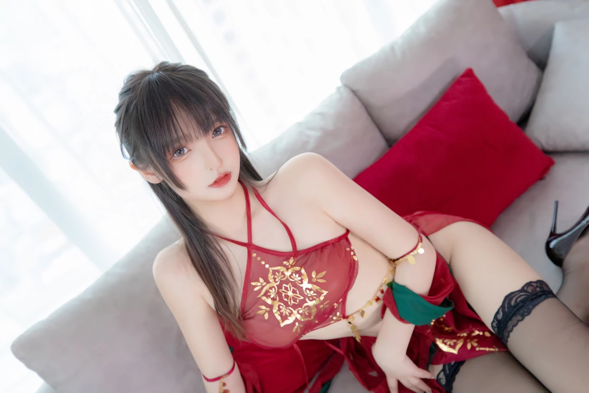 Xgyw.Org_萝莉美女神楽板真冬恋恋红尘主题性感红色薄纱布兜服饰配超薄黑丝秀完美身材诱惑写真75P