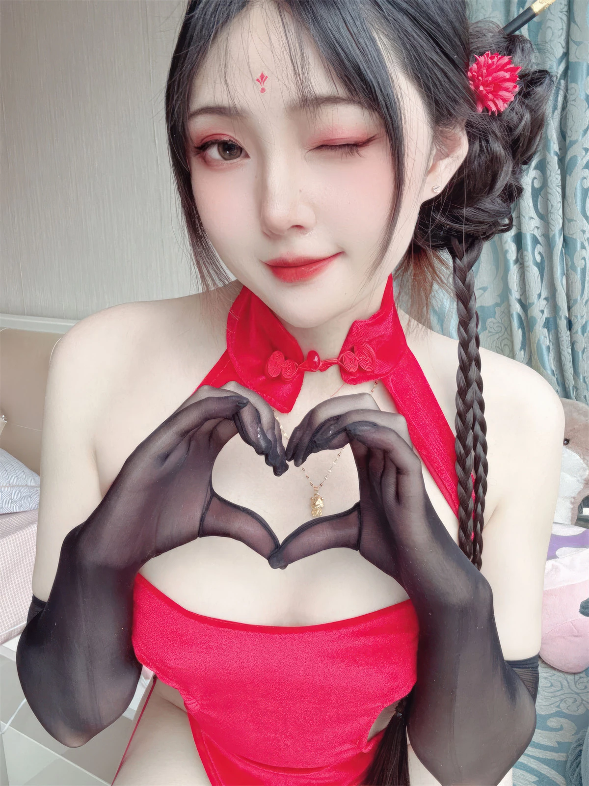 Xgyw.Org_网络美女Natsuko夏夏子龙年新春主题私房性感红色情趣服饰配黑丝吊袜秀曼妙身姿诱惑写真45P