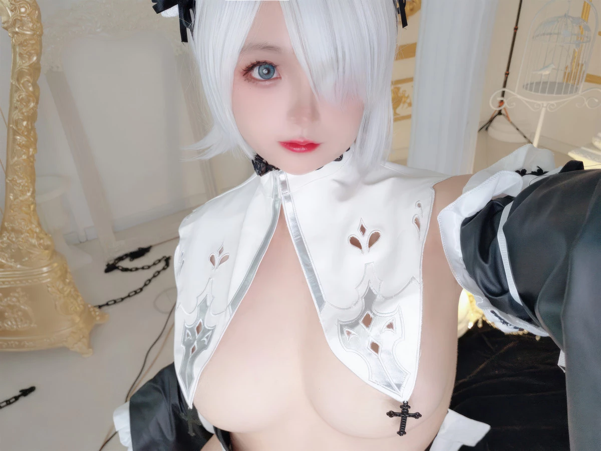 Xgyw.Org_Cosplay美女日奈娇2B奶盖女仆主题性感黑白情趣女仆装配白色腿袜秀完美身材诱惑写真86P