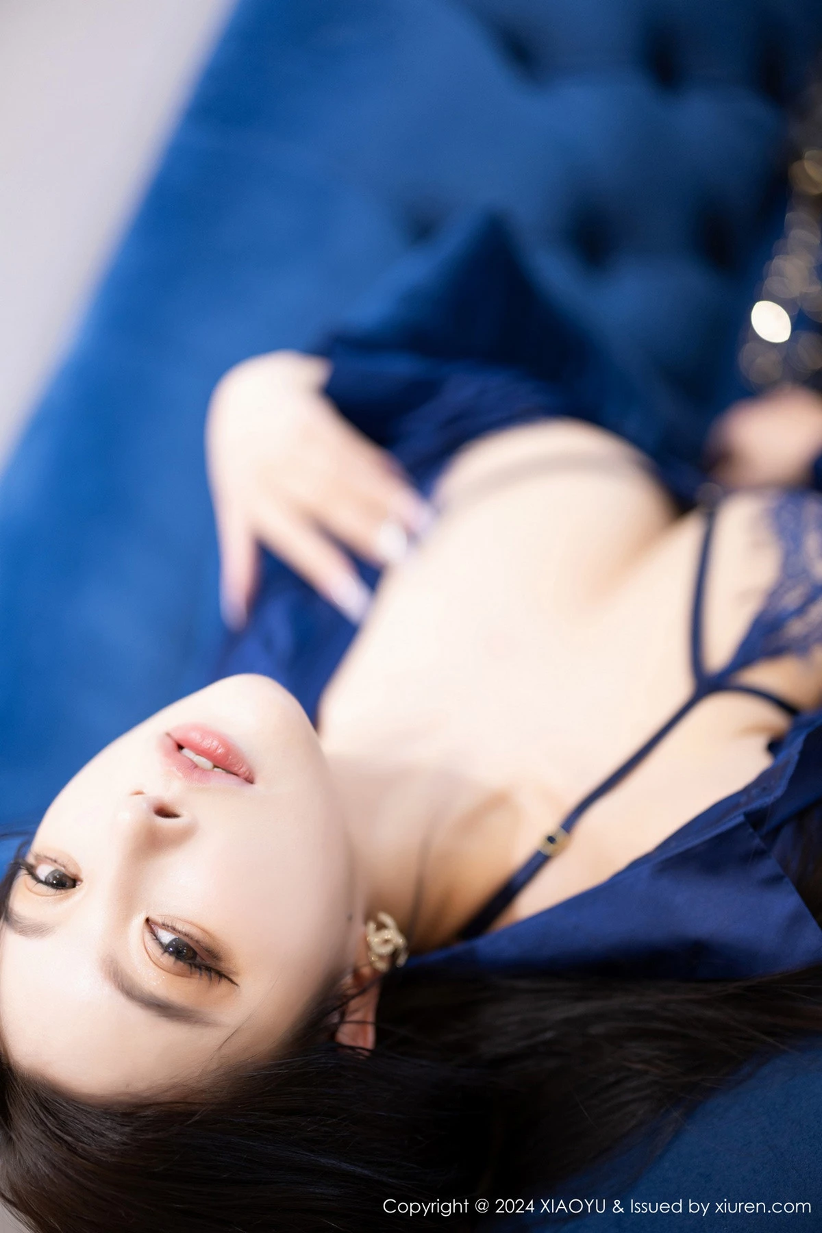 Xgyw.Org_[XiaoYu画语界]Vol.1240_女神杨晨晨Yome性感蓝色OL服饰配超薄黑丝秀完美身材诱惑写真82P