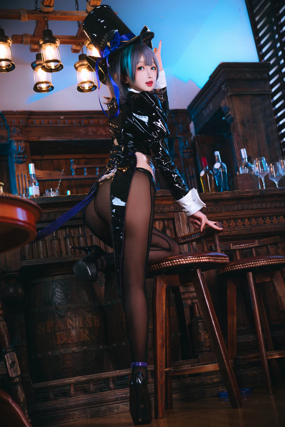 Xgyw.Org_Cosplay美女日奈娇柴郡魔术师主题性感透明连体胶衣配超薄黑丝秀丰满身材诱惑写真80P