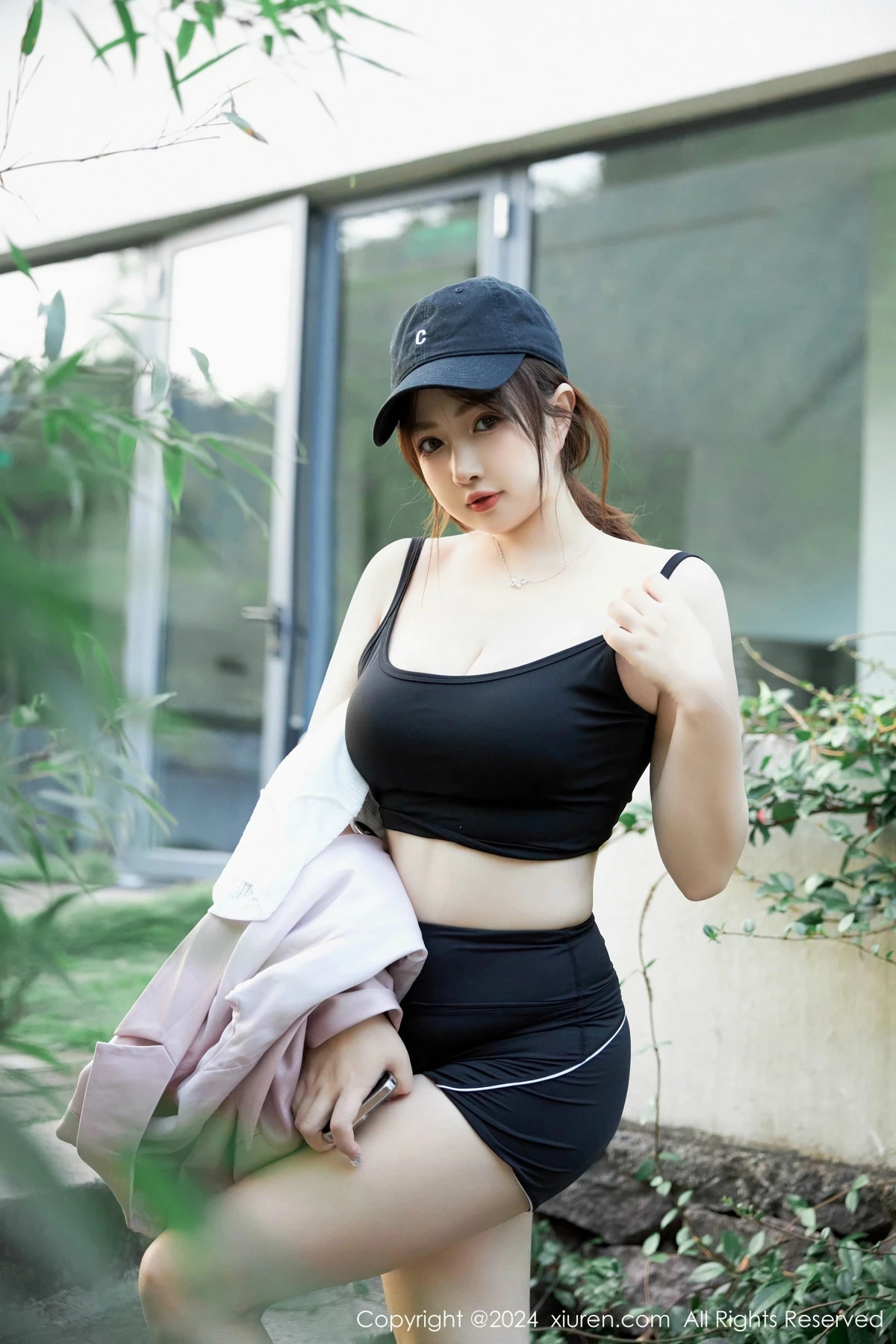 Xgyw.Org_XiuRen第9549_模特养乐多Doll性感深色运动服饰秀丰满身材白嫩美腿诱惑写真52P