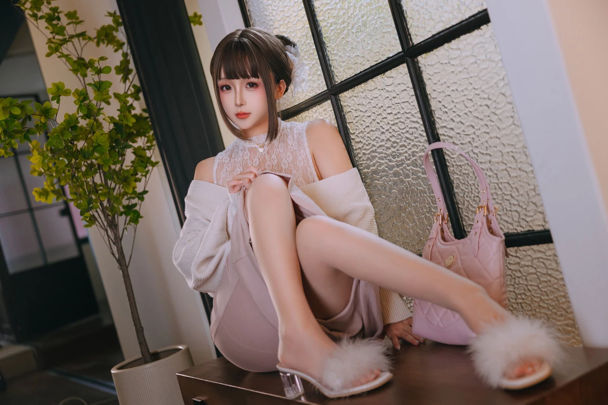 Xgyw.Org_Cosplay美女日奈娇下属的太太主题私房性感粉色蕾丝内衣情趣捆绑秀惹火身材诱惑写真159P